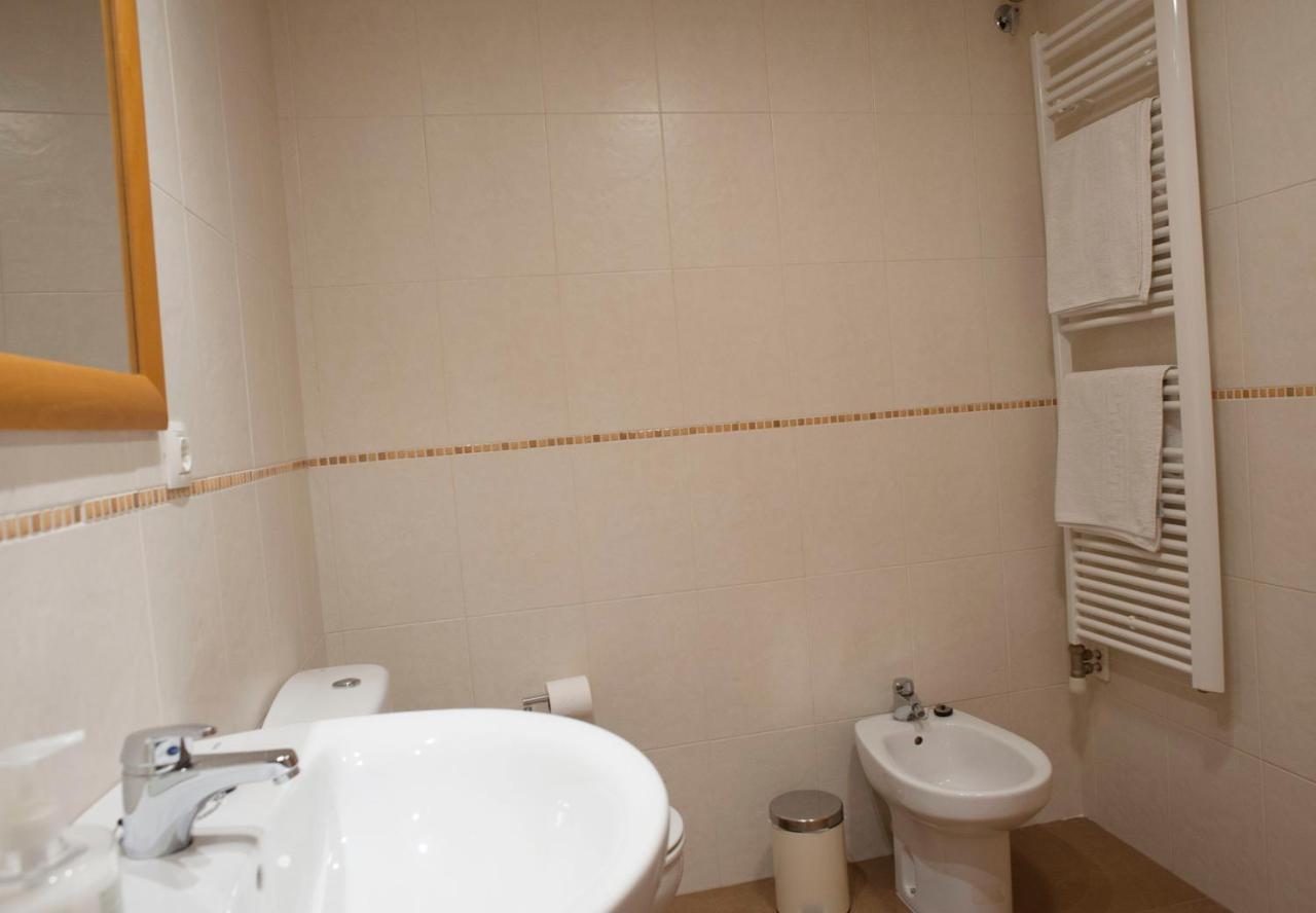 Apartament Bisaura De Ter Sant Quirze De Besora Exterior foto
